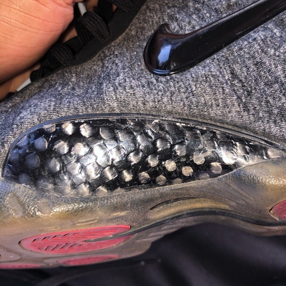 Nike Air Foamposite Pro Tech Fleece - Picture 6 of 6